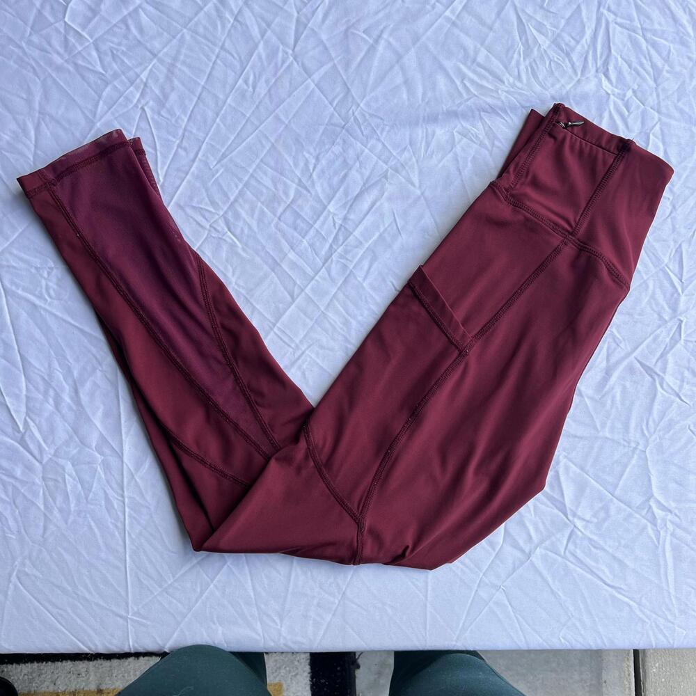 Ptula Active 7/8 Leggings with Mesh,Side Pockets, Zip Pocket